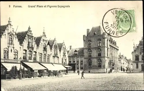 Ak Furnes Veurne Westflandern, Grand Place et Pignons Espagnols