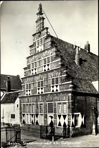 Ak Leiden Südholland Niederlande, Stadstimmerwerf a. h. Galgewater