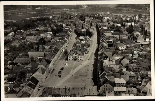 Ak Rochlitz an der Mulde, Blick auf den Ort, Fliegeraufnahme, Rathaus