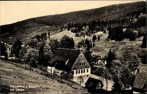 Ak Wildenthal Eibenstock im Erzgebirge, Blick zur Schule