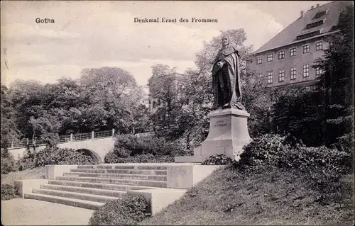 Ak Gotha in Thüringen, Denkmal Ernst des Frommen