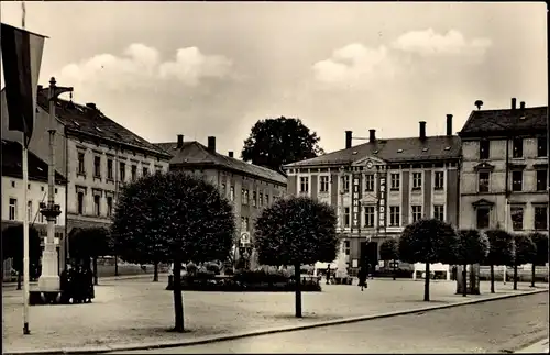 Ak Lengenfeld im Vogtland Sachsen, August-Bebel-Platz