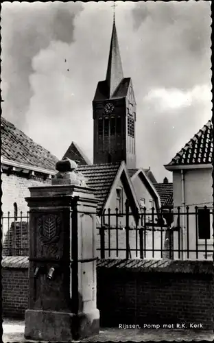 Ak Rijssen Overijssel Niederlande, Pomp met R. K. Kerk