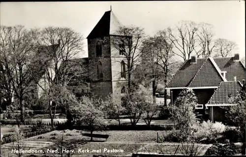 Ak Hellendoorn Overijssel, Ned. Herv. Kerk met Pastorie