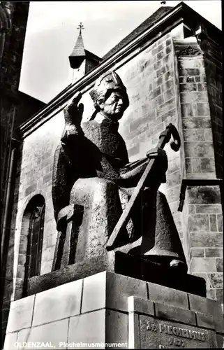 Ak Oldenzaal Overijssel, Plechelmus Monument