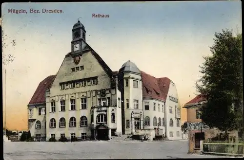 Ak Mügeln Heidenau in Sachsen, Straßenpartie mit Rathaus