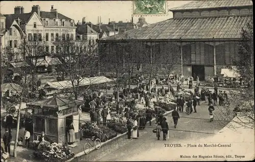 Ak Troyes Aube, Place du Marché Central