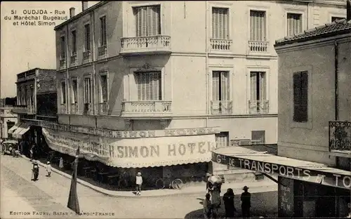 Ak Oudjda Oujda Marokko, Rue du Marechal Bugeaud et Hotel Simon