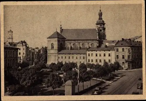 Ak Lwiw Lwów Lemberg Ukraine, Bernhardiner Kirche und Rathausturm