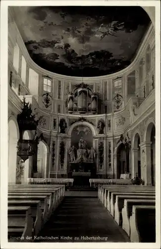 Ak Wermsdorf in Sachsen, Schloss Hubertusburg, Inneres der katholischen Kirche