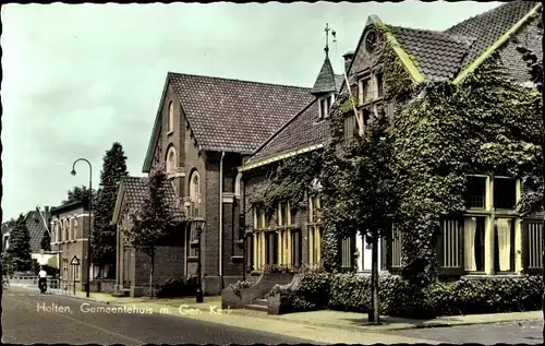 Ak Holten Overijssel Niederlande, Gemeentehuis met Ger. Kerk
