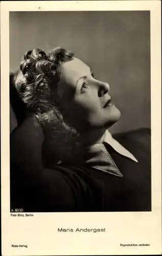 Ak Schauspielerin Maria Andergast, Portrait