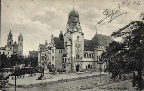 Ak Magdeburg an der Elbe, Kaiser-Friedrich-Museum, Denkmal