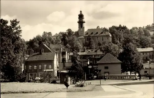 Ak Auerbach im Vogtland Sachsen, Katholische Kirche mit Göltzschbrücke im Vordergrund