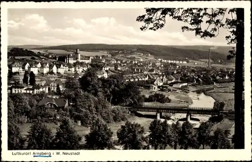 Ak Arnsberg im Sauerland Westfalen, Neustadt, Gesamtansicht, Brücke
