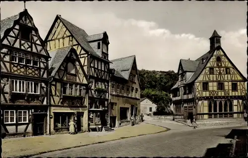 Ak Rhens am Rhein, Marktplatz mit Rathaus