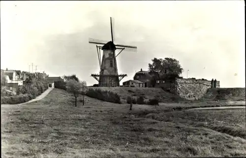 Ak Zierikzee Zeeland, Molen op Bolwerk