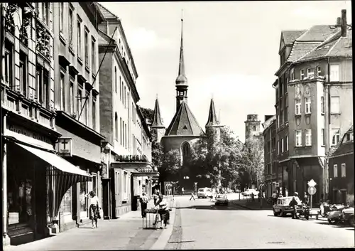 Ak Zittau in der Oberlausitz, äußere Weberstraße, links Hotel Volkshaus, Weberkirche