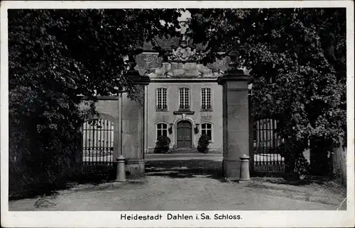 Ak Dahlen in Sachsen, Schloss