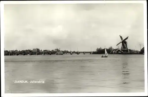 Ak Zaandijk Nordholland, Julianabrug, Molen