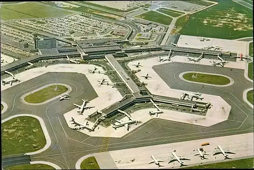 Ak Amsterdam Nordholland Niederlande, International Airport Schiphol, Luftaufnahme