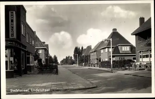 Ak Stadskanaal Groningen, Lindenstraat, Geschäft Van Nelles