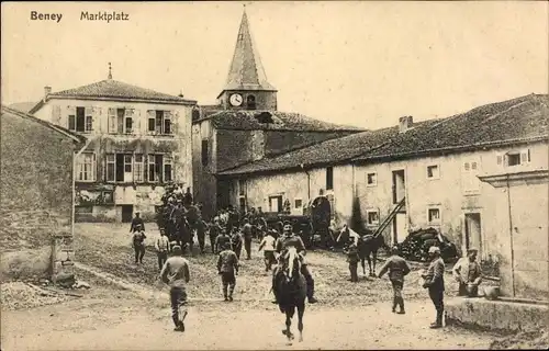 Ak Beney Meuse, Partie am Marktplatz, Soldaten, Straßenansicht
