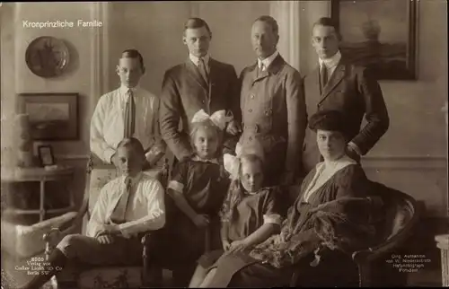 Ak Kronprinz Wilhelm von Preußen mit Familie, Kronprinzessin Cecilie, Alexandrine