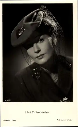 Ak Schauspielerin Heli Finkenzeller, Portrait mit Hut, Schleier