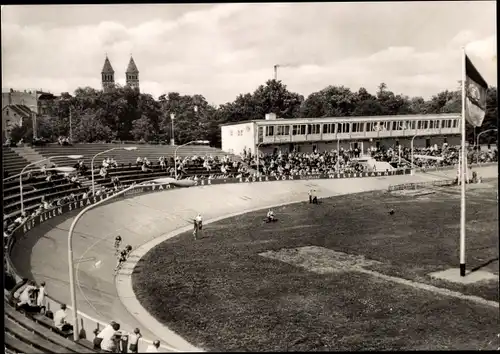 Ak Leipzig, Alfred-Rosch-Kampfbahn, Radrennbahn, Zuschauer