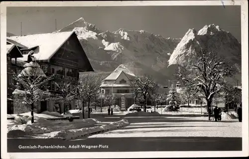 Ak Garmisch Partenkirchen in Oberbayern, Adolf-Wagner-Platz, Winter