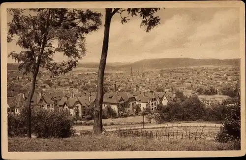 Ak Saarbrücken, Gesamtansicht der Stadt mit Berge