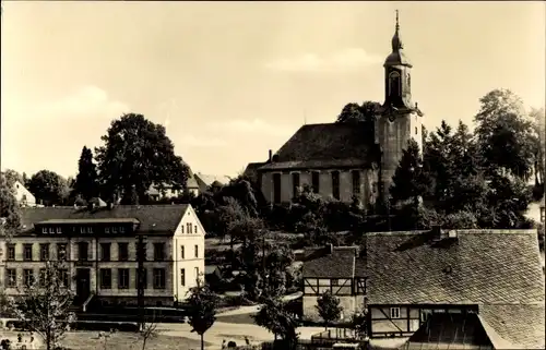 Ak Leubsdorf in Sachsen, Blick zum Rathaus, Kirche