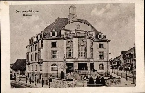 Ak Donaueschingen im Schwarzwald, Rathaus, Eingangsportal