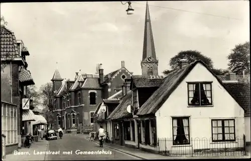 Ak Baarn Utrecht Niederlande, Laanstraat met Gemeentehuis