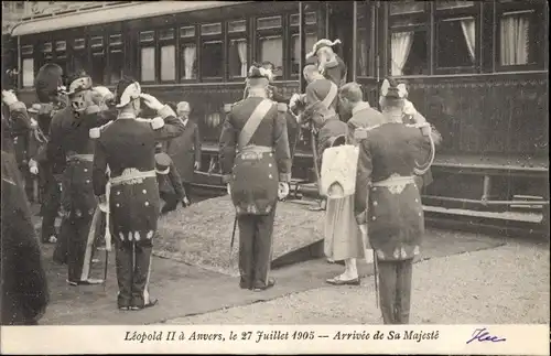 Ak Antwerpen Anvers Flandern, Leopold II von Belgien bei der Ankunft im Bahnhof 1905