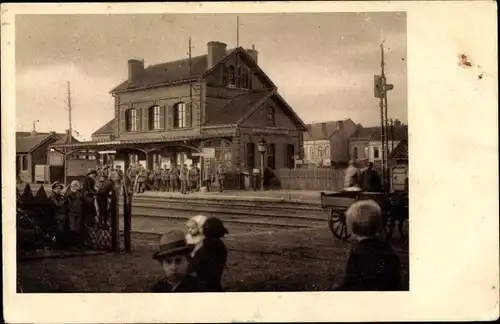 Ak Billy Montigny Pas de Calais, Bahnhof, Gleisansicht