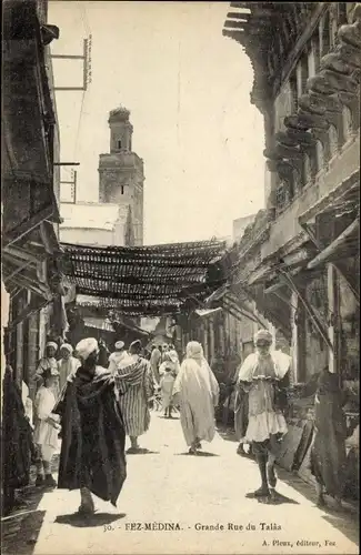 Ak Fès Fez Medina Marokko, Grande Rue du Talaa, Einheimische, Minarett