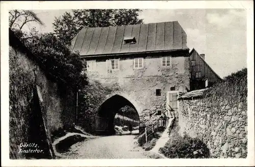 Ak Görlitz in der Lausitz, Finstertor, Straßenpartie