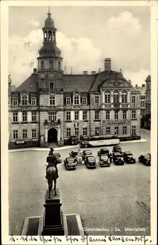 Ak Crimmitschau in Sachsen, Marktplatz, Denkmal, Sparkasse