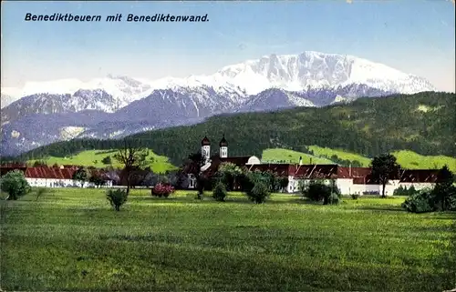 Ak Benediktbeuern in Oberbayern, Ortsansicht mit Benediktenwand