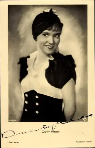 Ak Schauspielerin Dolly Haas, Portrait