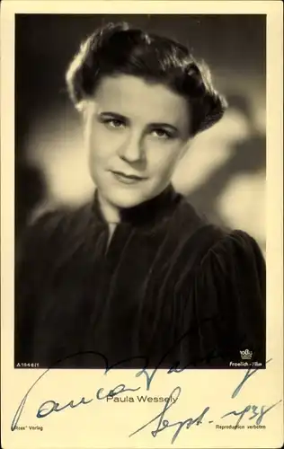 Ak Schauspielerin Paula Wessely, Portrait, Ross Verlag A 1048/1, Autogramm 1938