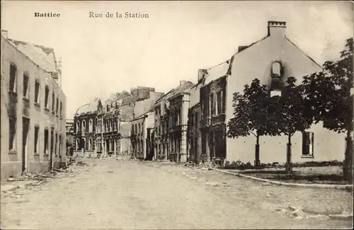 Ak Battice Herve Wallonien Lüttich, Rue de la Station, Kriegszerstörung 1. WK
