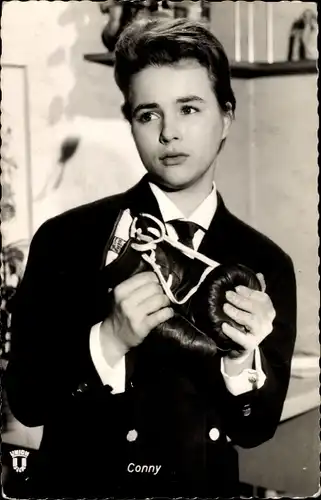 Ak Schauspielerin Conny, Portrait, Hula-Hopp, Conny