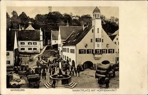 Ak Mainburg im Hallertau Niederbayern, Marktplatz mit Hopfenmarkt, Brunnen