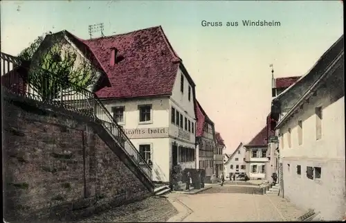 Ak Bad Windsheim in Mittelfranken, Straßenpartie mit Krafft's Hotel
