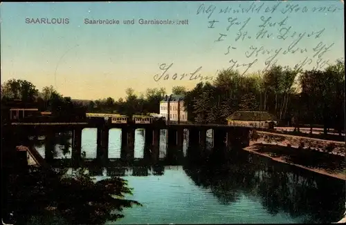 Ak Saarlouis im Saarland, Saarbrücke und Garnisonlazarett