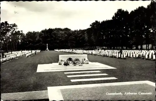 Ak Oosterbeek Renkum Gelderland, Airborne Cemetery