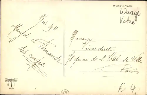 Ak Kleine Katze und Küken auf der Waage